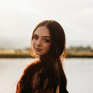 Meet your Posher, Emma